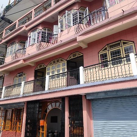 Wind Home Darjeeling- Budget Hotel Near Mall Darjeeling  Esterno foto