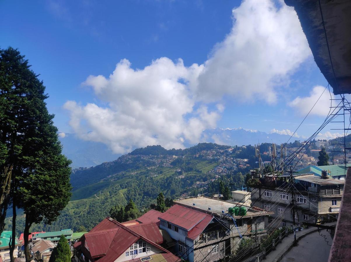 Wind Home Darjeeling- Budget Hotel Near Mall Darjeeling  Esterno foto