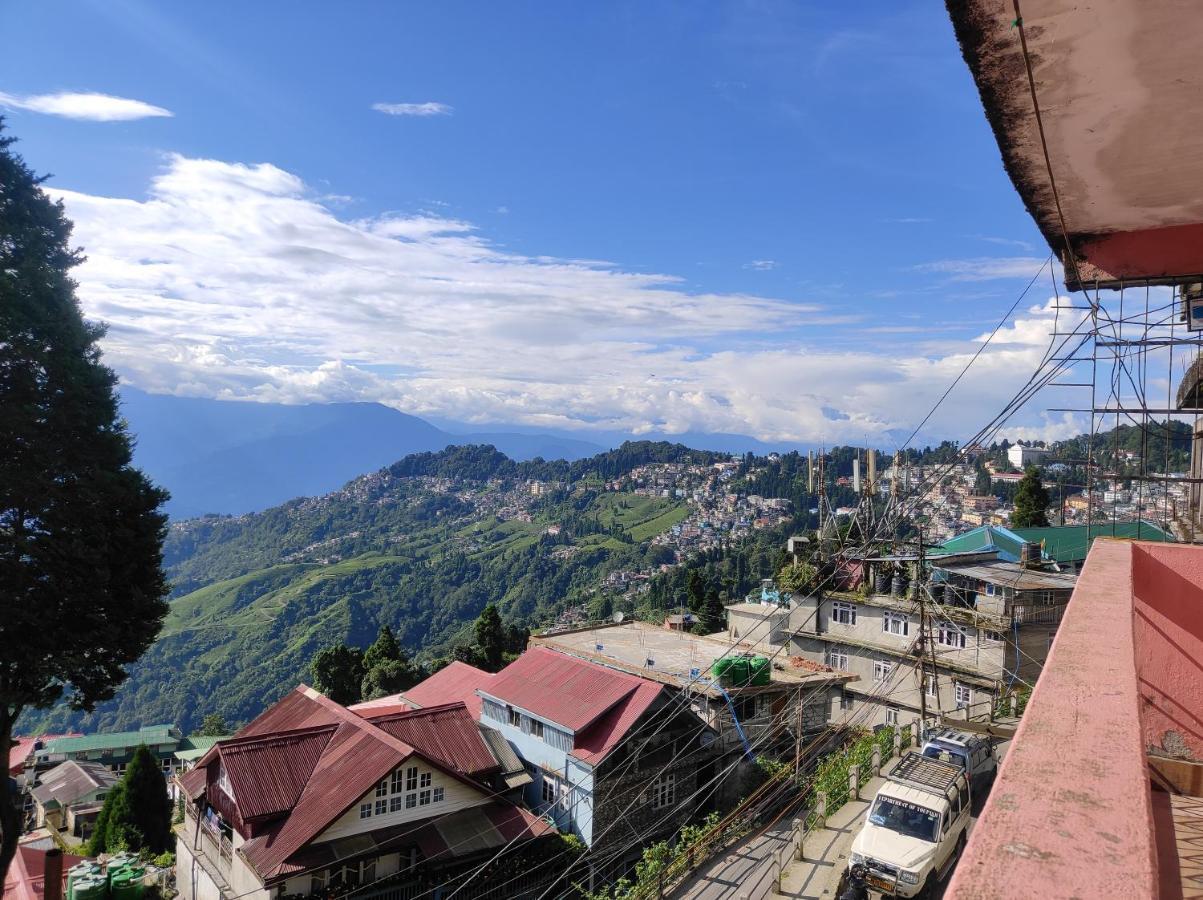 Wind Home Darjeeling- Budget Hotel Near Mall Darjeeling  Esterno foto