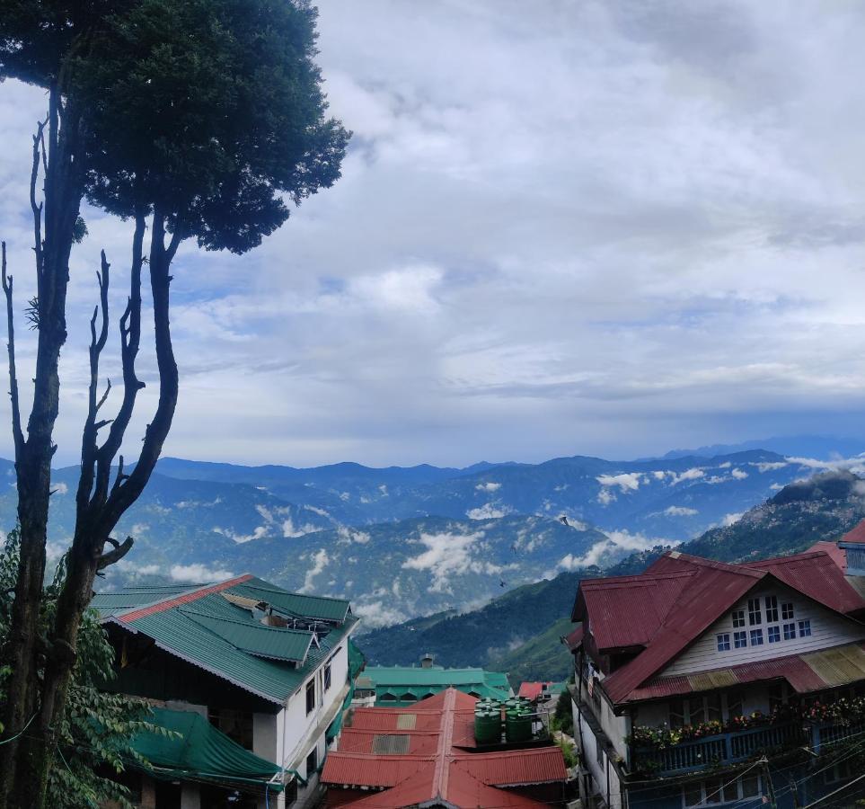 Wind Home Darjeeling- Budget Hotel Near Mall Darjeeling  Esterno foto
